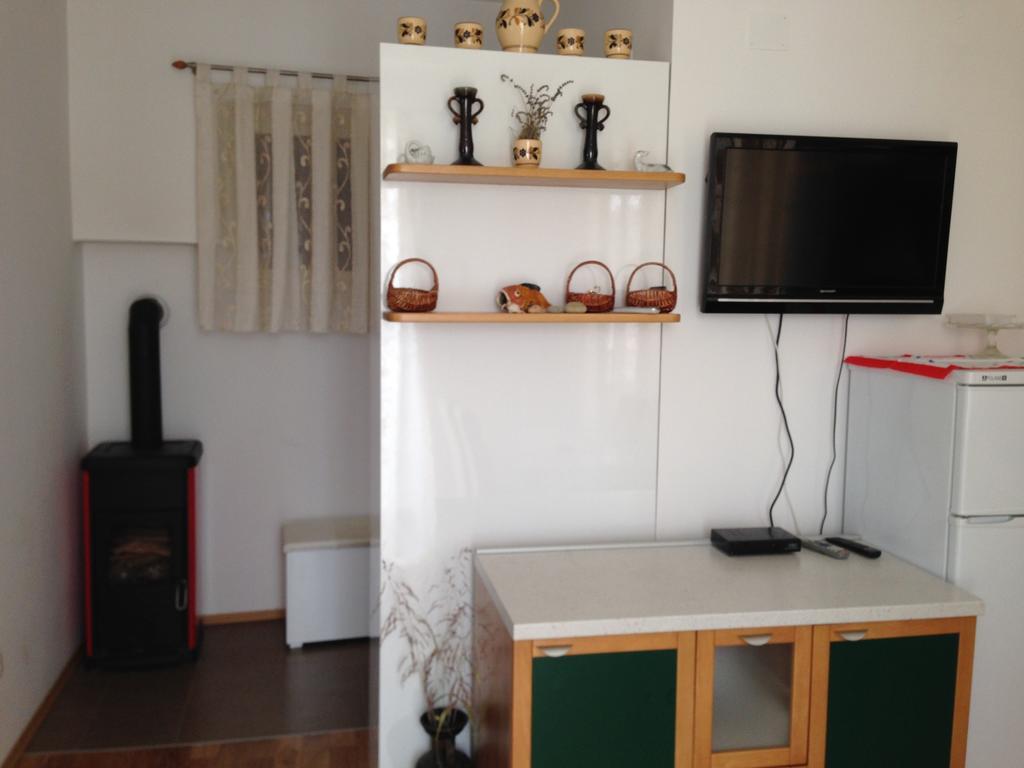 Apartment Duncovich Cres Room photo